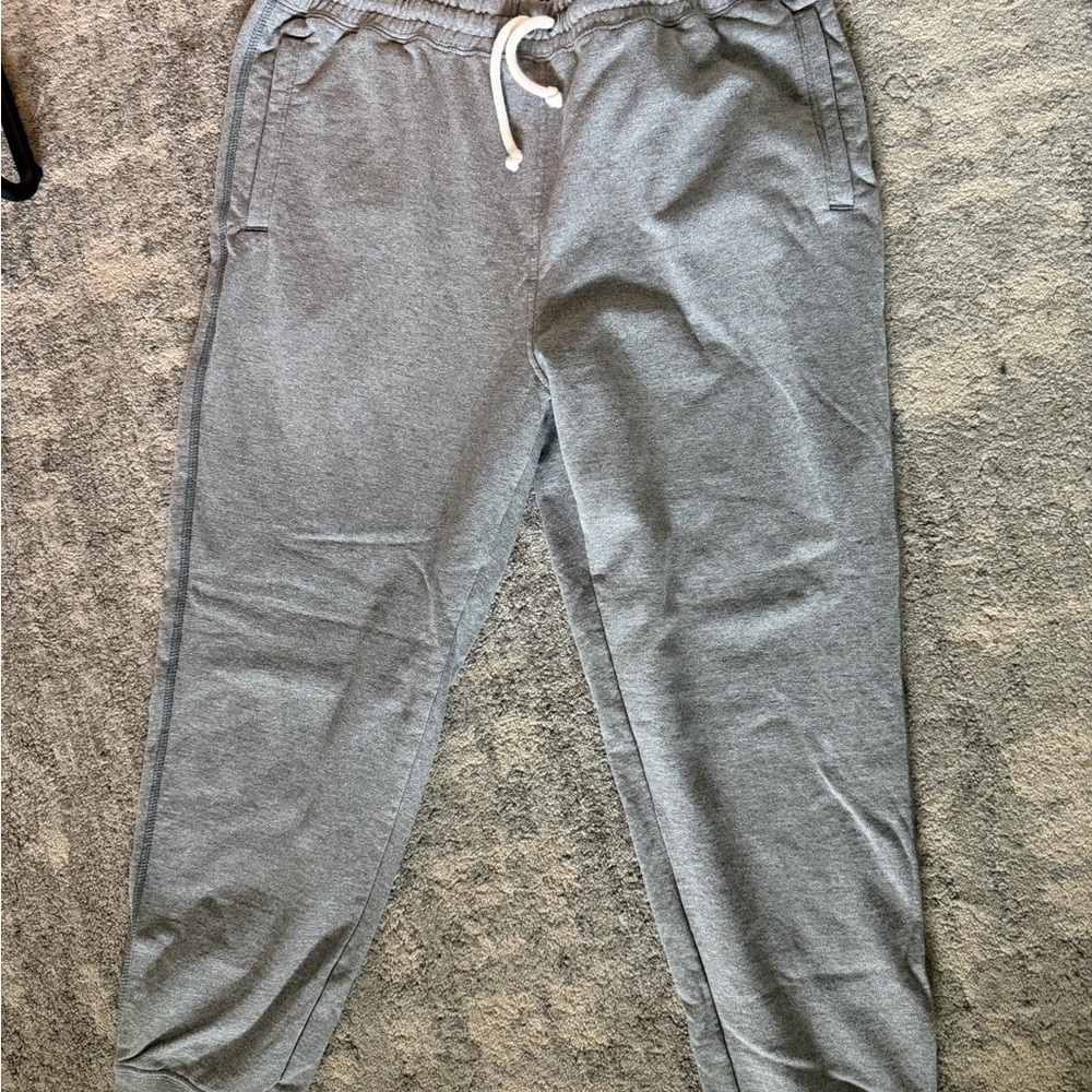 The North Face Men's Light Gray Joggers